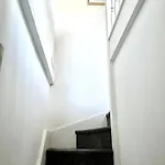 Guest house Stylish Townhouse - 8 Mins From - Free Fast Wifi - Free Parking 3*
